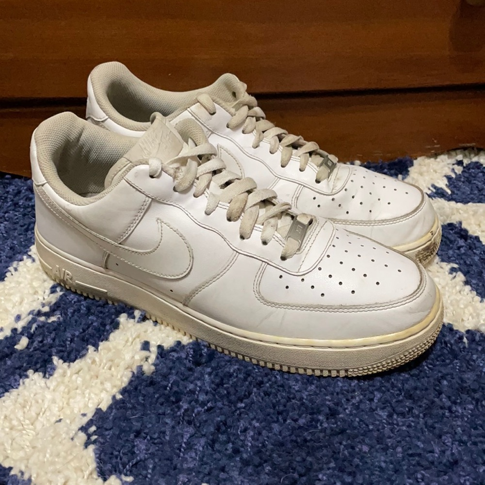 Nike Air Force 1 Triple white Size 10.5